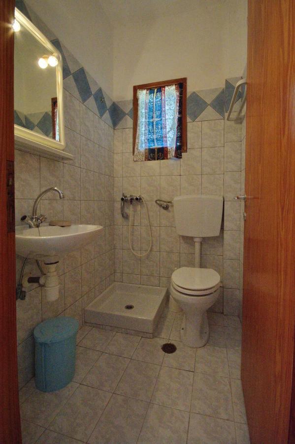 Nikis Rooms Kalamakia Экстерьер фото