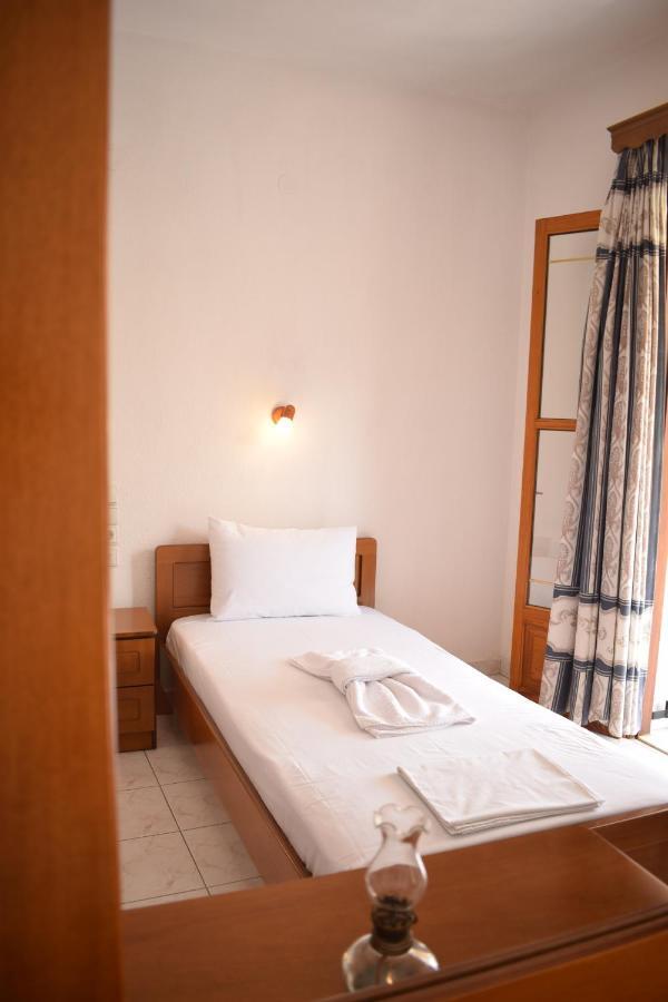 Nikis Rooms Kalamakia Экстерьер фото