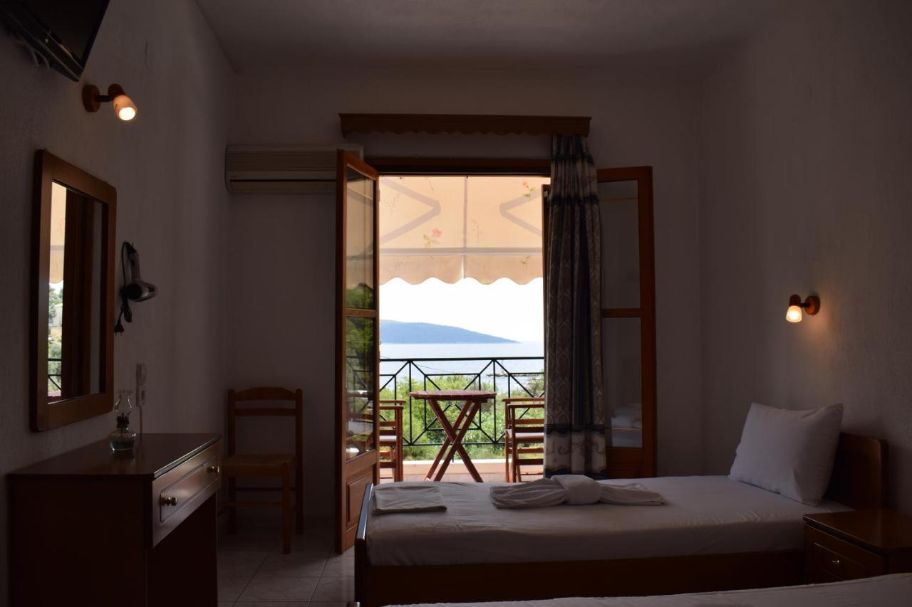 Nikis Rooms Kalamakia Экстерьер фото